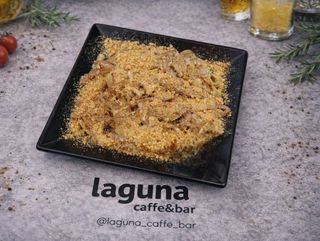 Posna slatka palačinka med