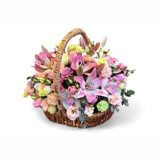 Romantična korpa s cvećem