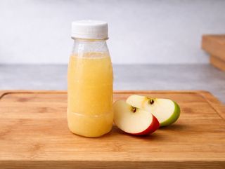 Hladno ceđeni sok od jabuke