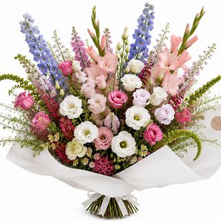 A Gesture Beyond Words – Luxury Seasonal Bouquet