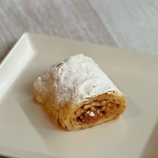 Pita sa jabukama 1/2