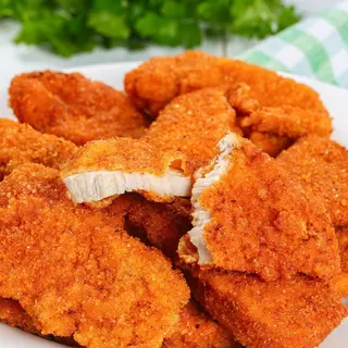 Pohovani pileci batak 0.300 gr.(prilog-pomfrit 0.200 gr)