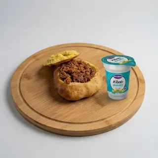 Komplet lepinja sa domaćom spržom i kiselo mleko