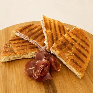 Dimljeni tost suvi vrat