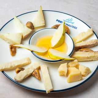 Selekcija italijanskih sireva