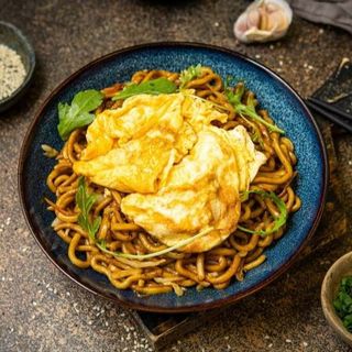 Fried Noodles With Egg