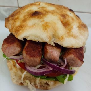 Cevapi u lepinji