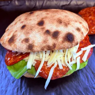 Fest Sendvič kulen,mozzarella