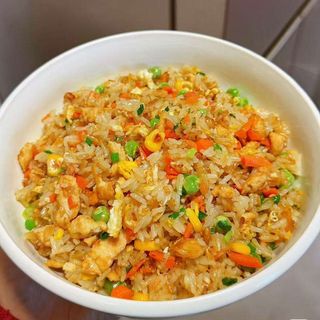 41 Vegetable and Egg Fried Rice/ Prženi pirinač sa povrćem i jajima