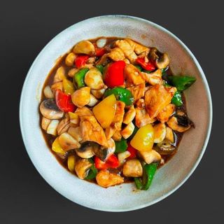 622 Chicken With Seasonal Vegetables /Piletina sa sezonskim povrćem