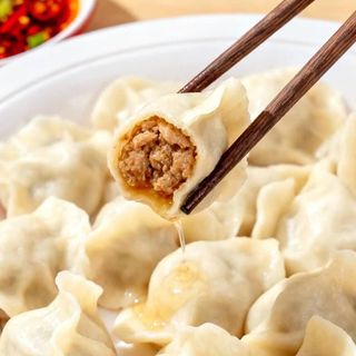 2 Boiled Pork Dumplings / Knedle sa kuvanom svinjetinom