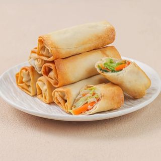 35 Fried spring rolls / Pržene prolećne rolnice 6KOM