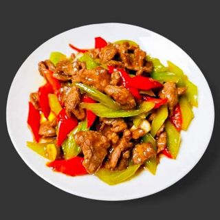 633 Wok beef/ Ljuta pržena govedina