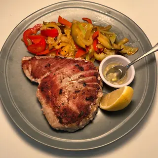 Tuna steak