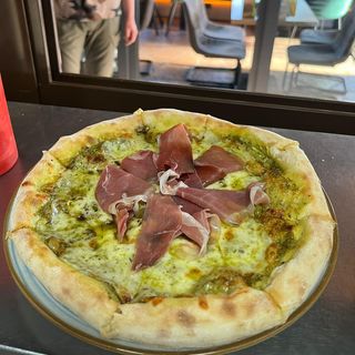 Pesto Pizza