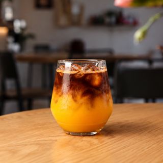 BUMBLE COFFEE with fresh juice