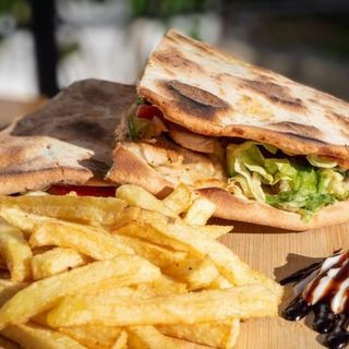 Makloub Escalope Grillé