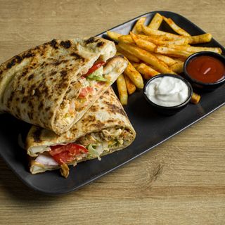 Makloub poulet panée fromage