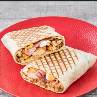 Tacos géant + makloube gratuite 