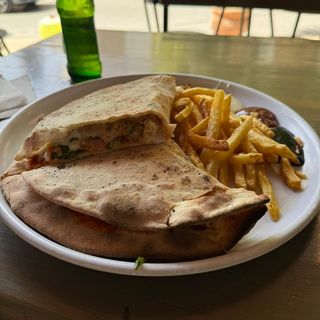 Makloub géant + makloub gratuite 