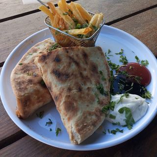 Makloub Chawarma