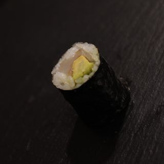Hosomaki daurade avocat
