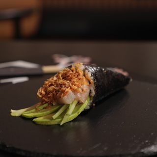 Temaki poulet avocat