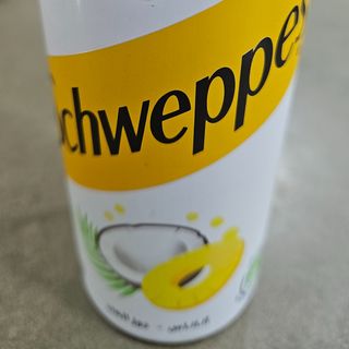 Schweppes Ananas Coco