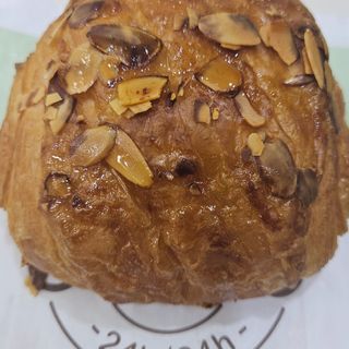 NOISETTE AMANDE ET CHOCOLAT