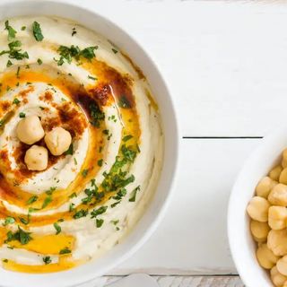 Plat Hummus Cuisse de Poulet + Boisson