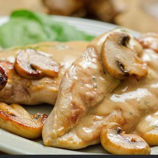 Poulet sauce champignons