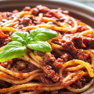 Pâte à la bolognaise  مقرونة باللحم المفرومة