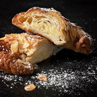 Croissant Amande