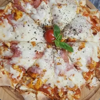 Pizza turque moyenne