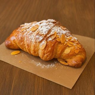 Croissant Aux Amandes