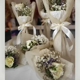 Bouquet jury whity