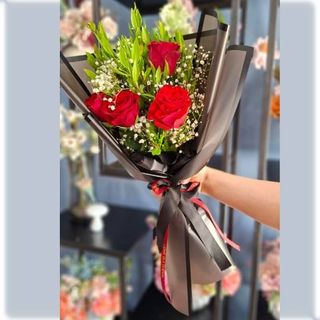 Bouquet Red& Black