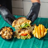 Makloub Poulet Grillé bords farcis Mozza