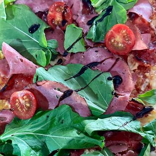 Pizza bresaola
