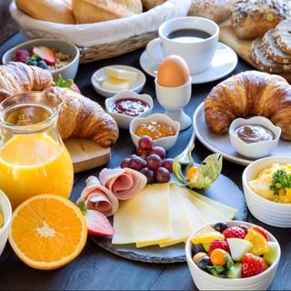 Petit-déjeuner méditerranéen