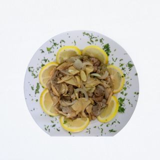 Viande d'agneau aux champignons