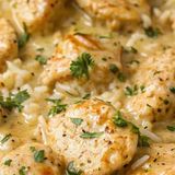 Riz poulet /escalope sauce blanche