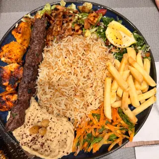 Plat shawarma + kebab viande / وجبة شاورما + كباب لحم