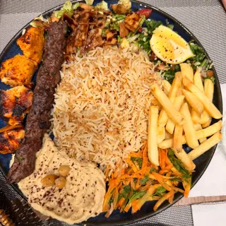 Plat chich taouk + kebab viande/وجبة شيش طاووق + كباب لحم