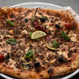 Pizza mexicaine moyenne