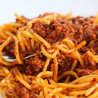 Makrouna bolognese