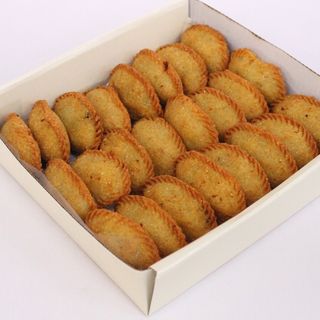 Brik danouni viande dans un coffret spécial voyage environ 570g