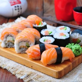 12 Pièces All Salmon Mix Box