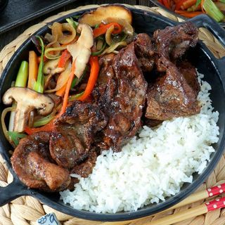 TEPPANYAKI Bœuf à l’asiatique piquant