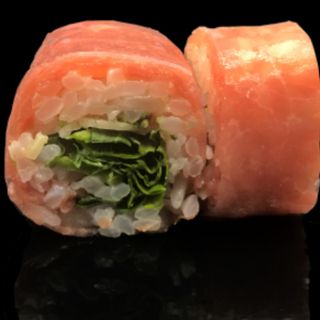 FRESH SALMON MAKI Saumon, roquette